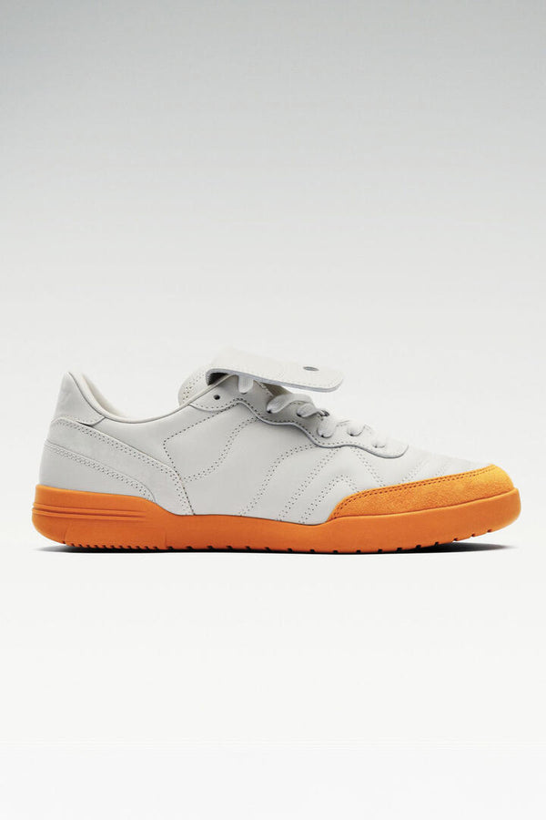 586i S Ivory