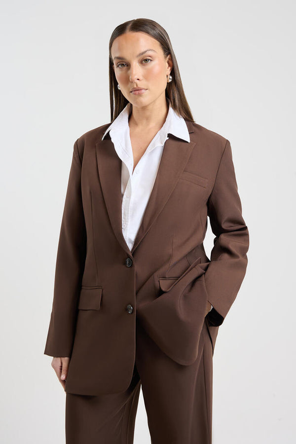 Ode Gal Tailored Blazer Walnut