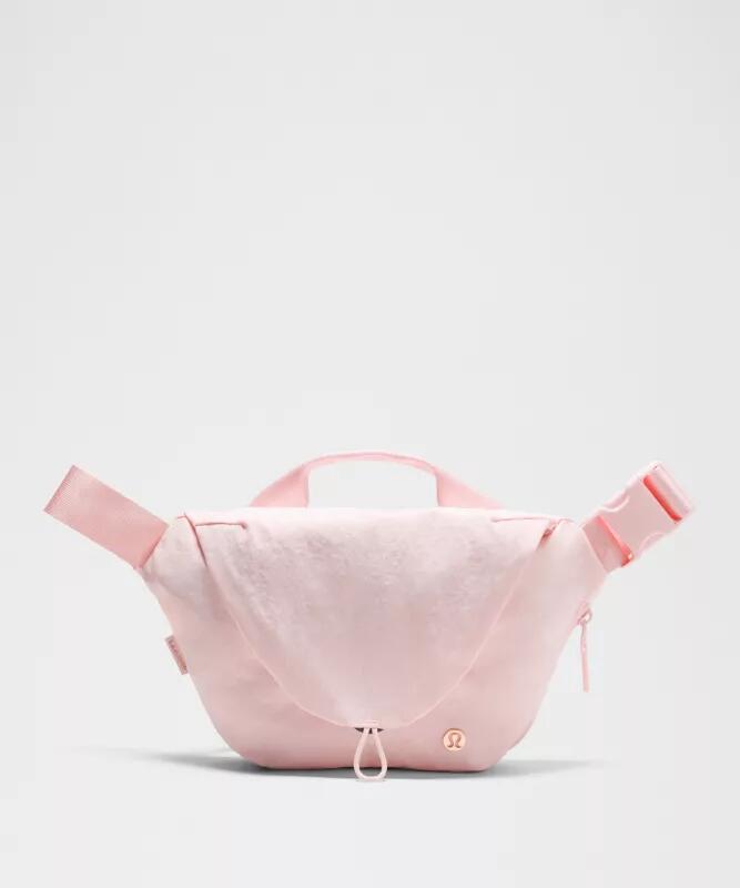 Curved Crossbody Bag 3L